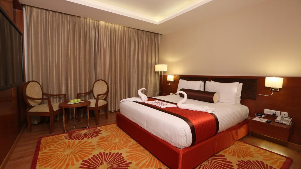 Country Inn & Suites By Radisson, Meerut Exterior photo
