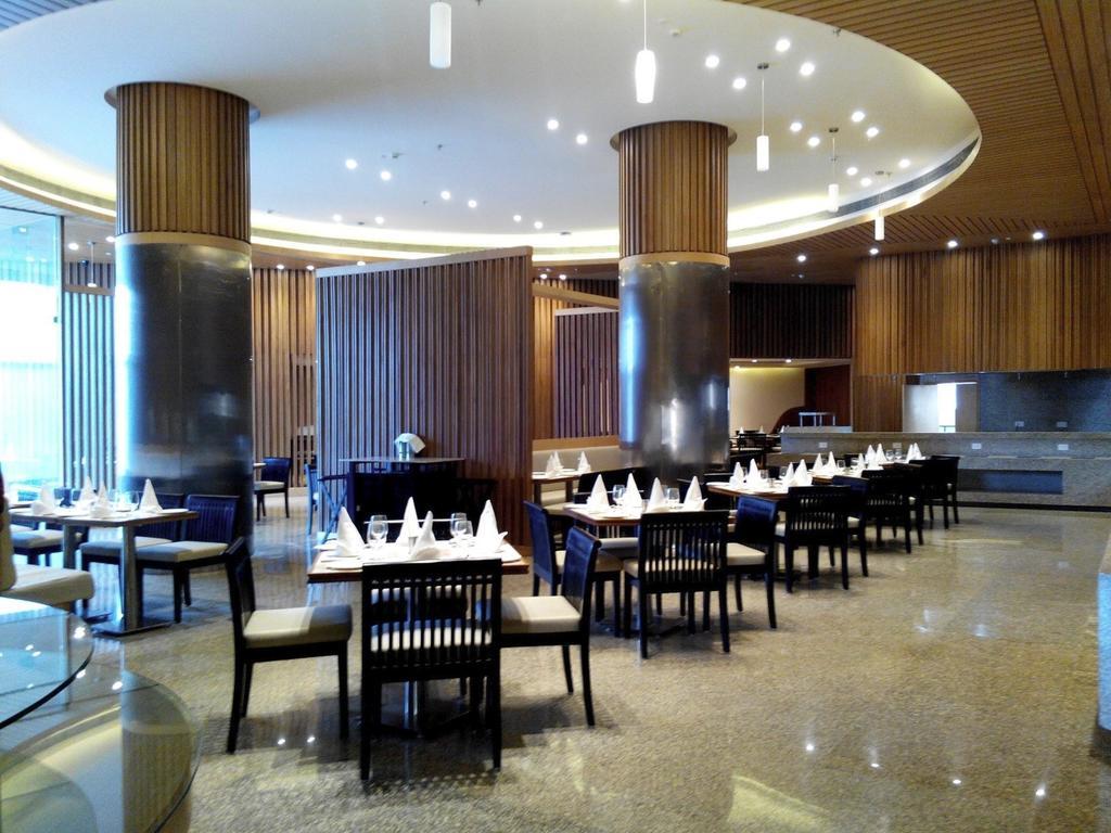 Country Inn & Suites By Radisson, Meerut Exterior photo